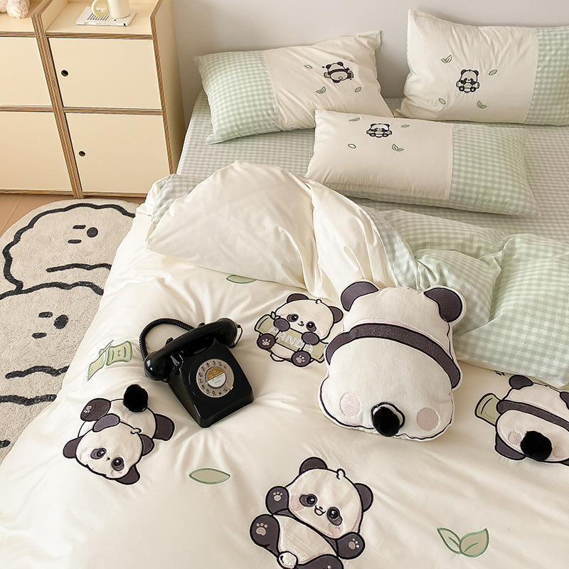 Bettwäsche-Garnitur aus Baumwollsatin mit gestickten Panda-Motiven und Vichykaro-Wendeoption