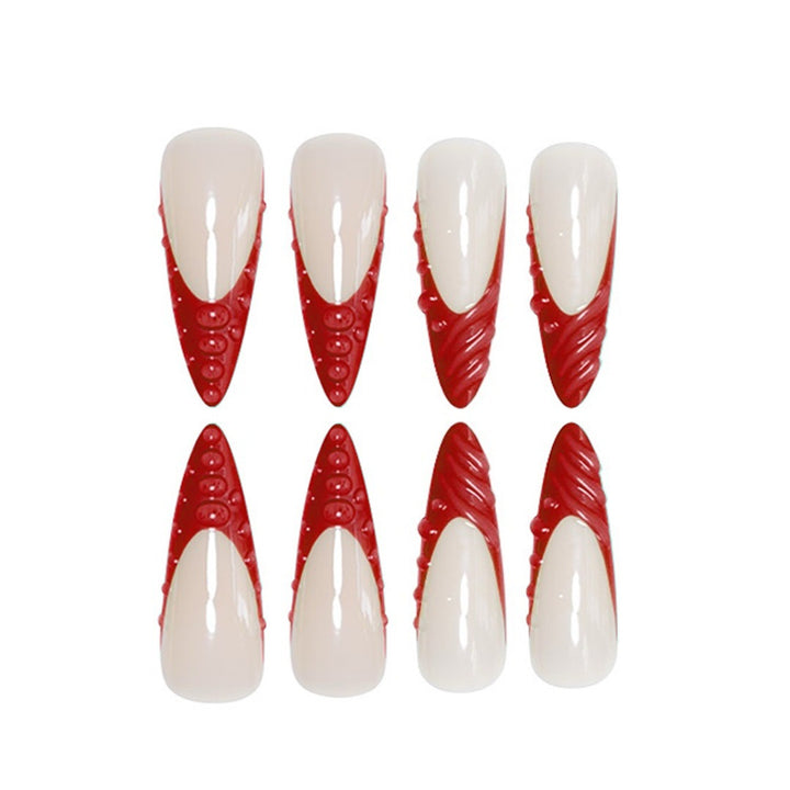 Glamouröse Stiletto-Nagelerweiterungen Karnz