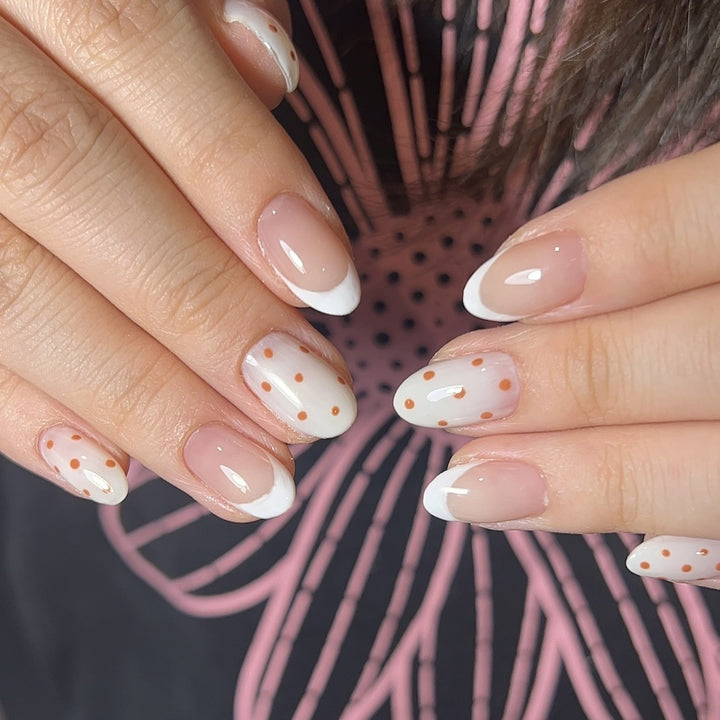 Elegante Pünktchen Press-On Nagelset