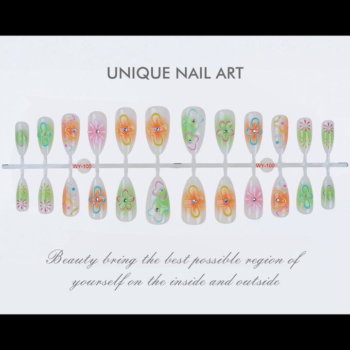 Künstlerisches Floral Press-On Nails Kit Karnz