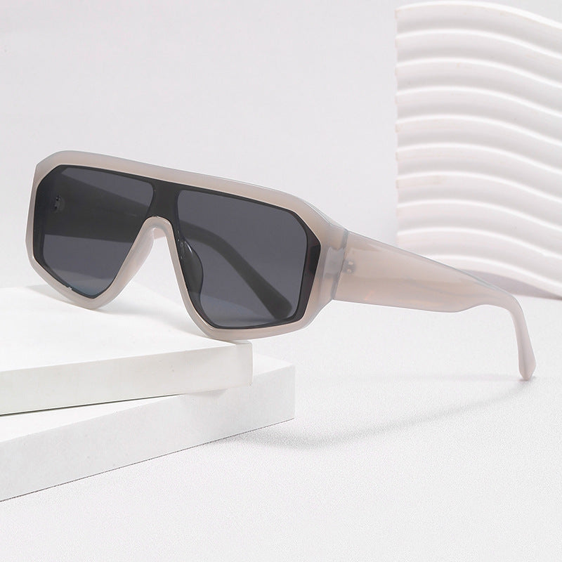Damen Modische Oversized-Sonnenbrille im futuristischen Design Karnz