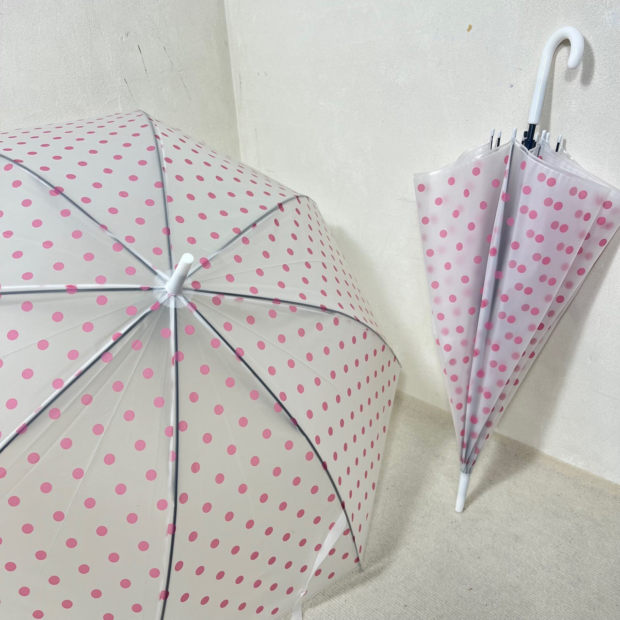 Damen transparenter Regenschirm mit Punkten Karnz