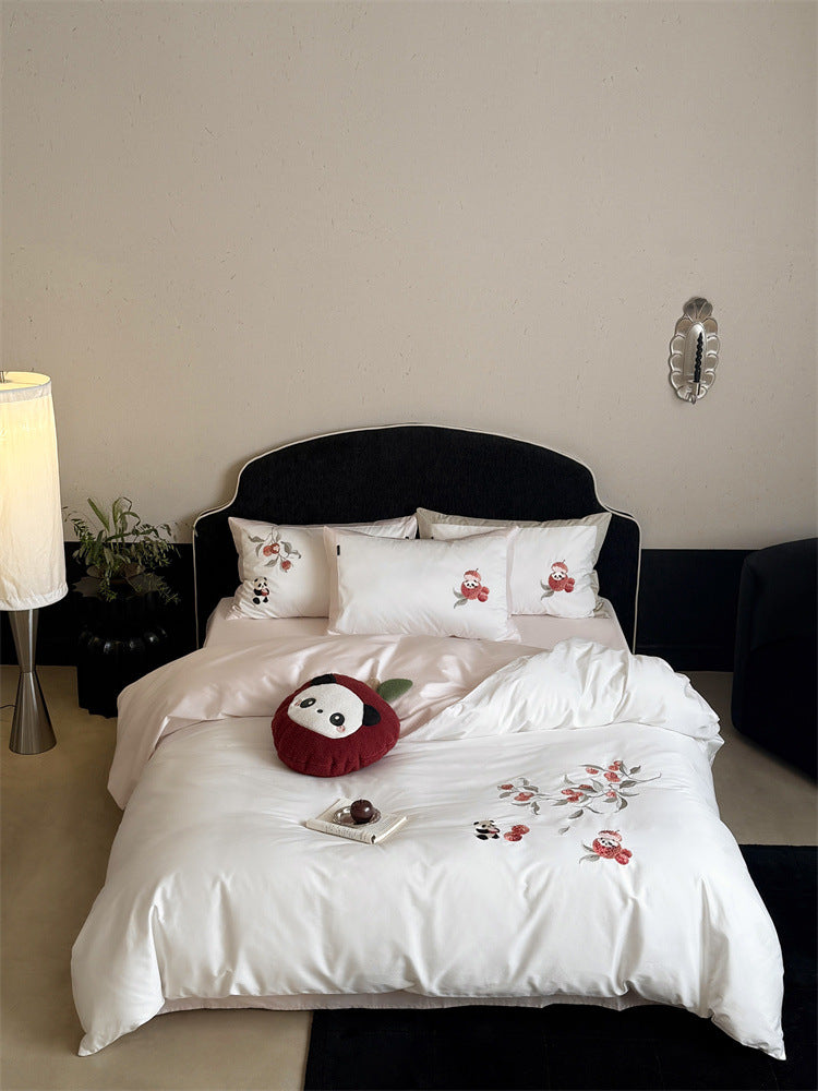 Bestickte Baumwollsatin-Bettwäschegarnitur mit floraler Apfel- und Panda-Applikation Karnz