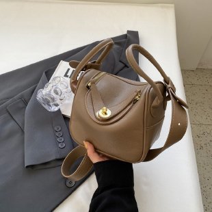 Strukturierte Lederhandtasche Karnz
