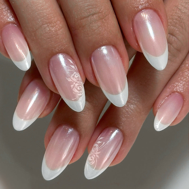 Elegante French Tip Press-On Nails Karnz