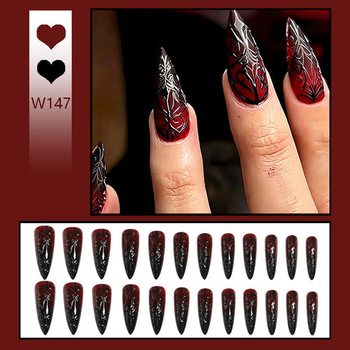 Kunstnagel-Set mit elegantem floralen Design Karnz