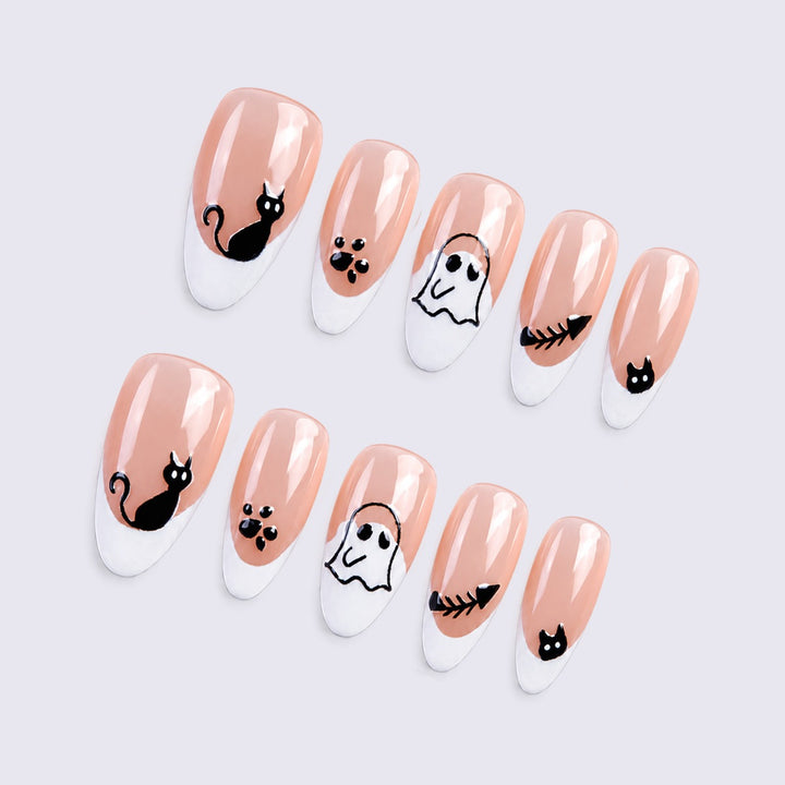Kreatives Kunstnagelset mit Halloween-Motiven Karnz