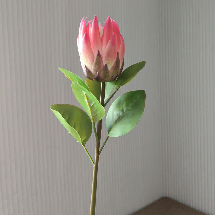 Lebensechter Protea-Blütenstiel