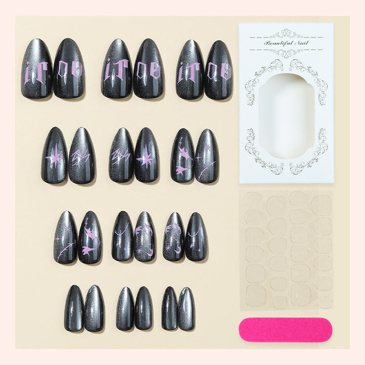 Künstlerisches Press-On-Nägel-Set mit schickem Gothic-Design Karnz