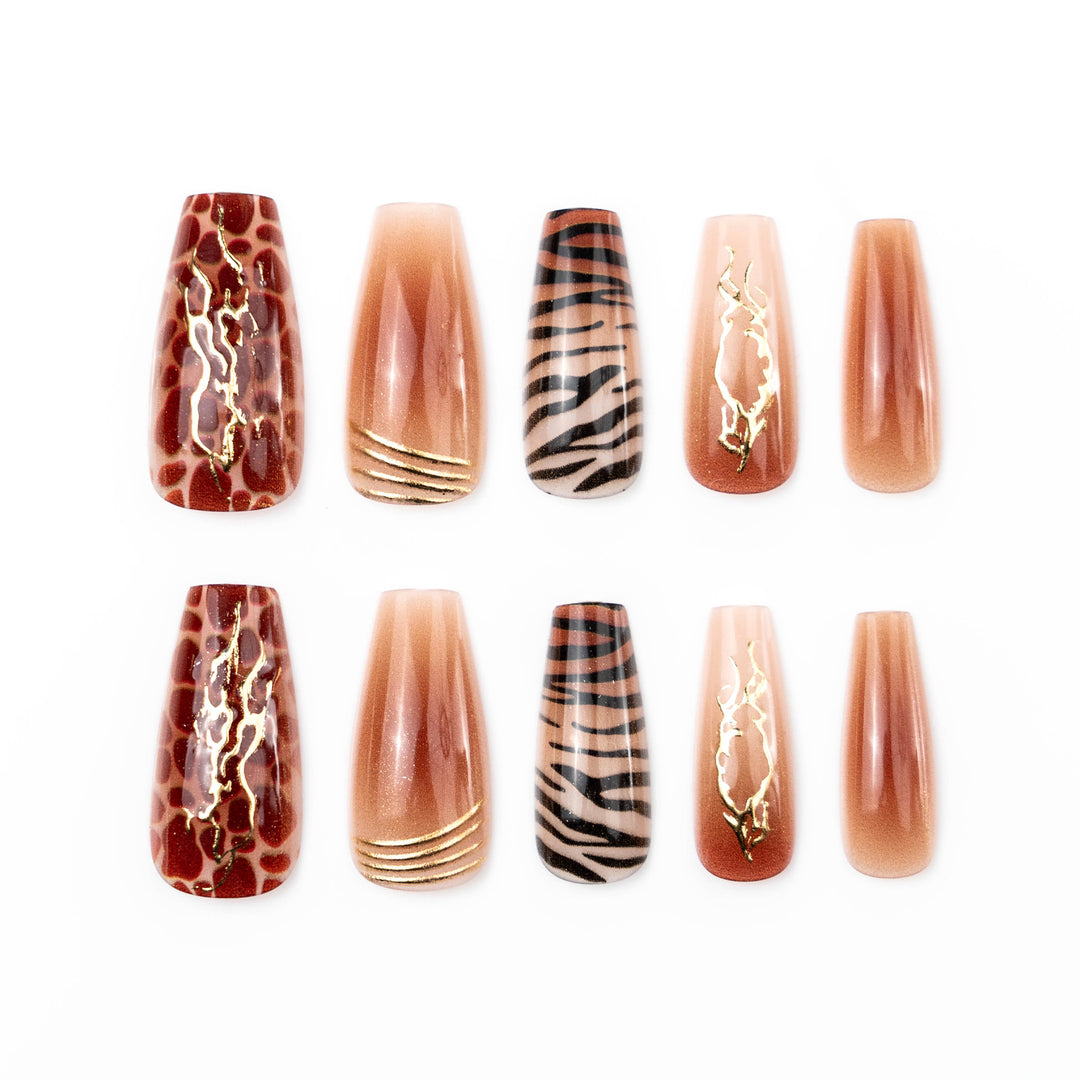 Künstliche Nail Art Nägel Karnz