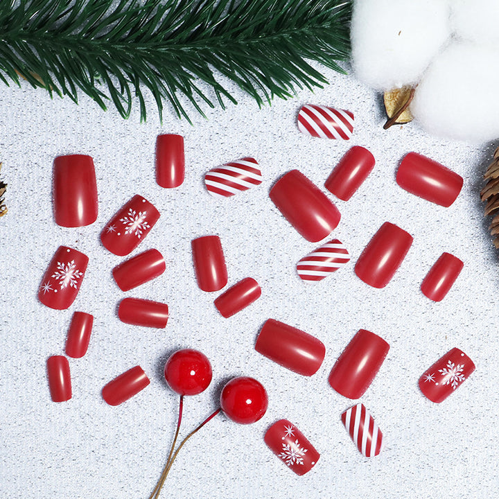 Festliches Winter-Themen Press-On Nagelkunst-Set Karnz