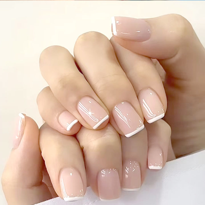 Elegante Nagelkunst Karnz
