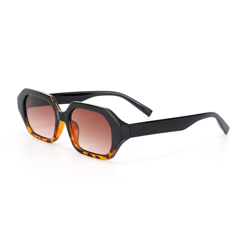 Damen markante Sonnenbrille im modernen Design Karnz