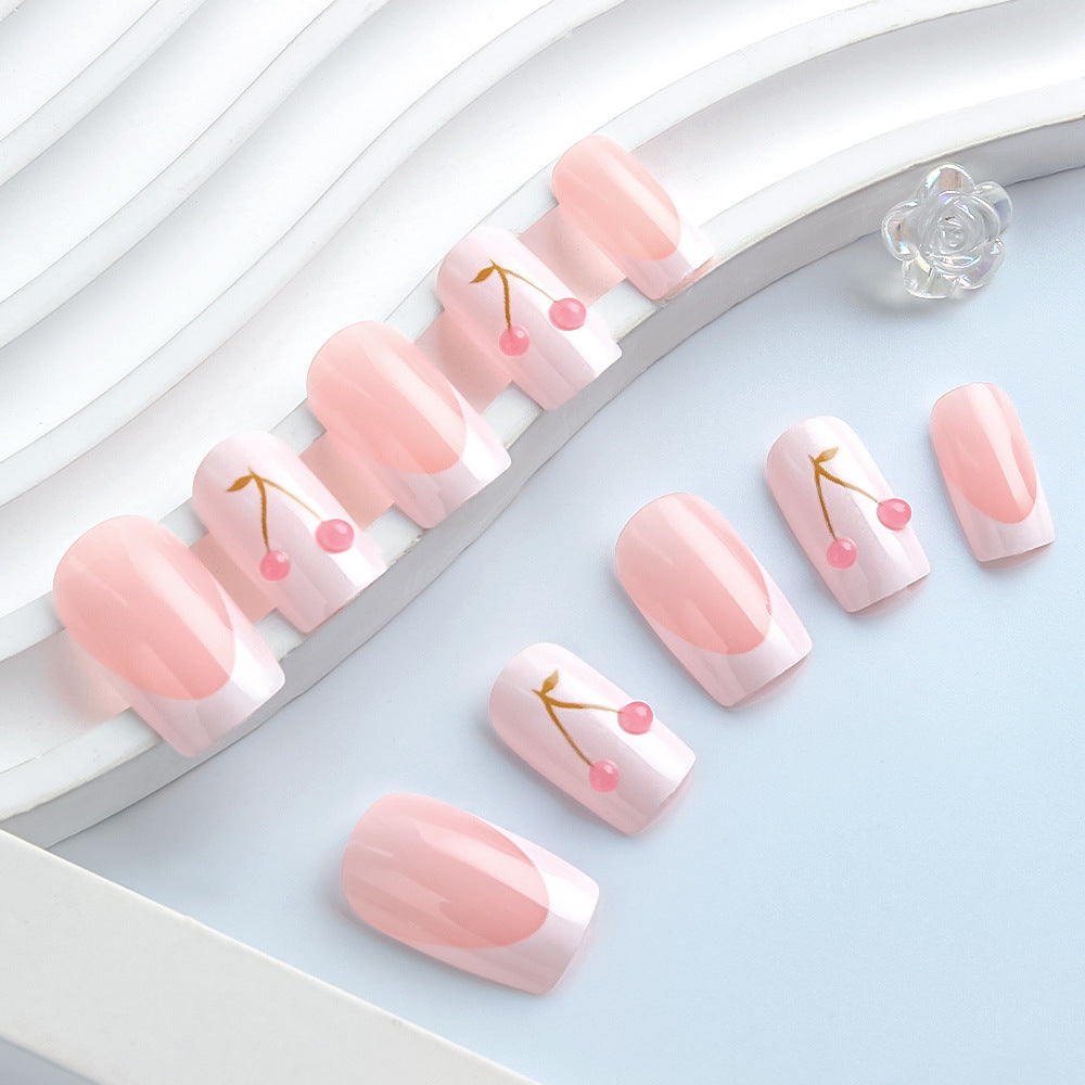 Elegante Kirschblüten-Gel-Nagelkunst Karnz