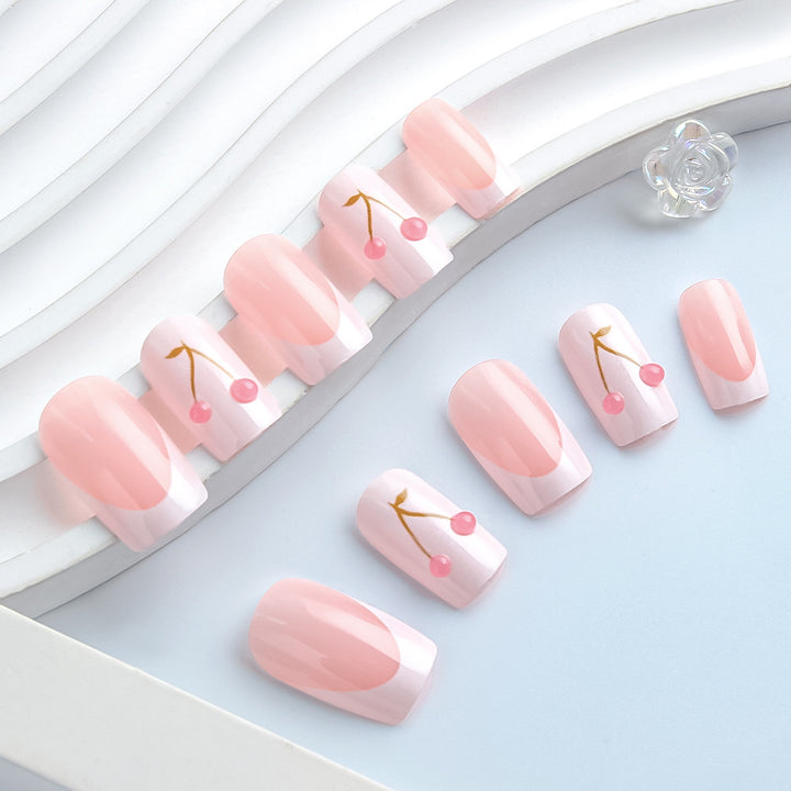 Elegante Kirschblüten-Gel-Nagelkunst Karnz