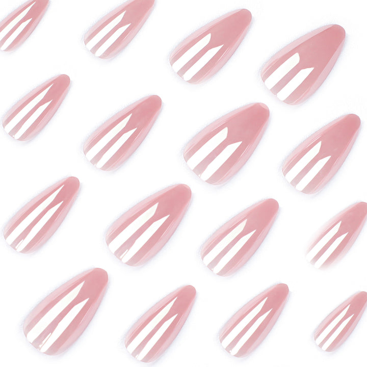Elegante Stiletto-Nägel mit hochglänzendem Finish Karnz
