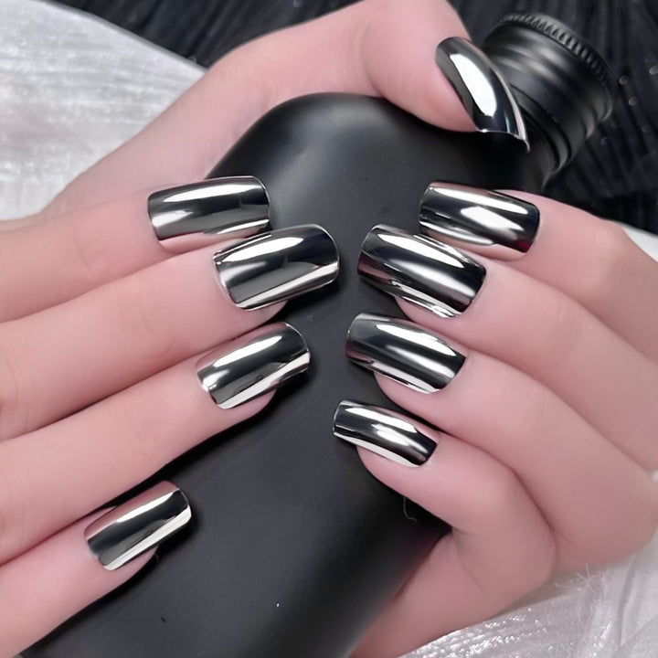 Chrome Finish Press-On Nails Karnz