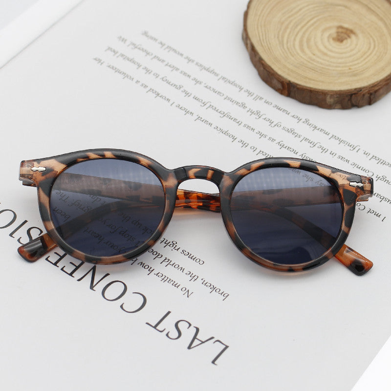 Damen Runde Sonnenbrille mit elegantem Design Karnz