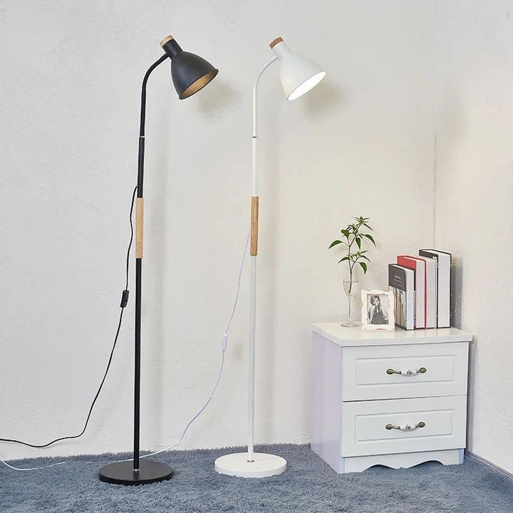 Aufmerksamkeitsstarke Lese-Stehlampe