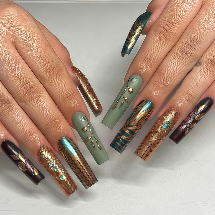 Kreative Kunstnägel mit elegantem Blatt-Design Karnz