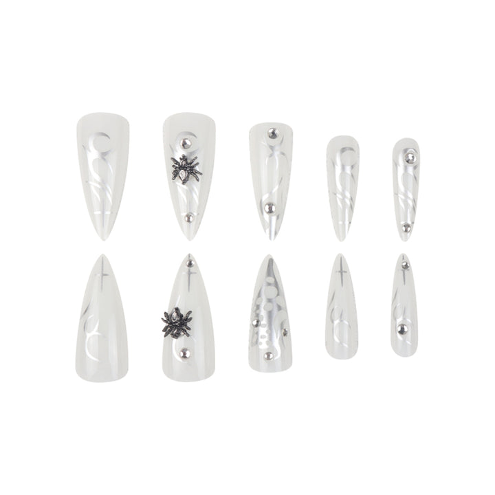 Elegante Stiletto Press-On Nägel mit metallic Design Karnz