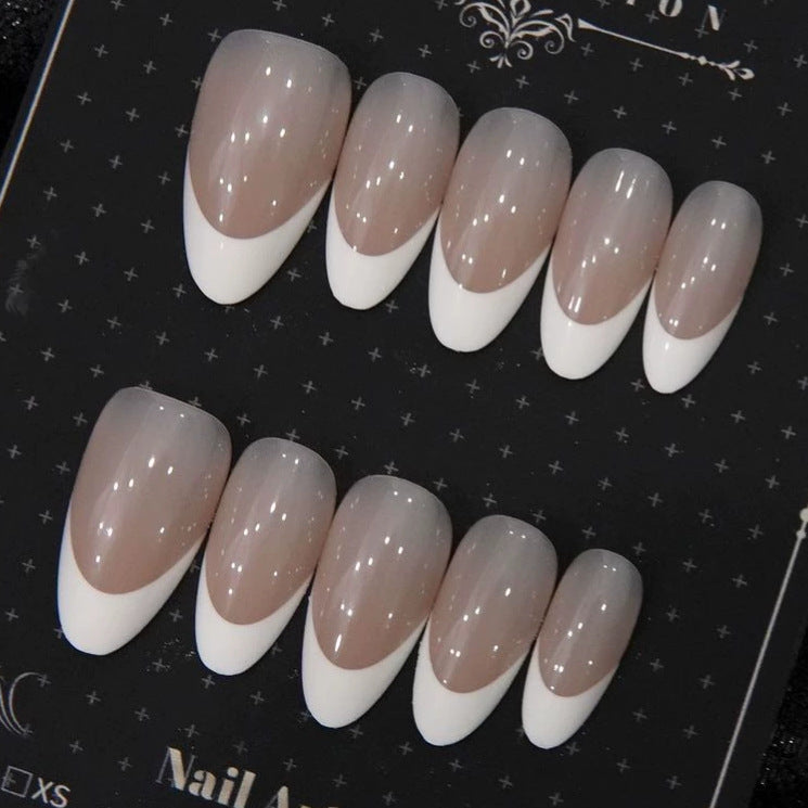 Elegante French Tip Press-On Nägel
