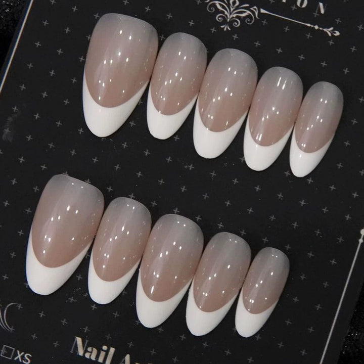 Elegante French Tip Press-On Nägel