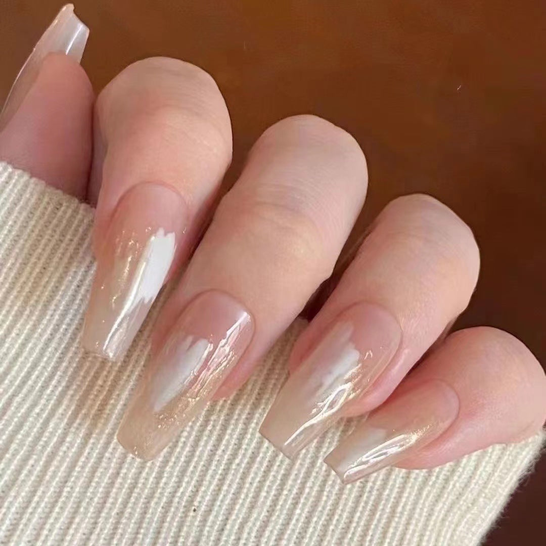 Künstlerische Nagelkunst