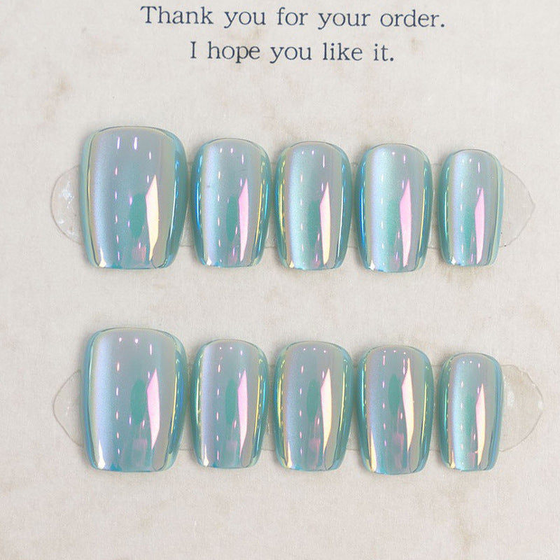 Stylisches Press-On-Nagelset mit schillerndem Finish Karnz