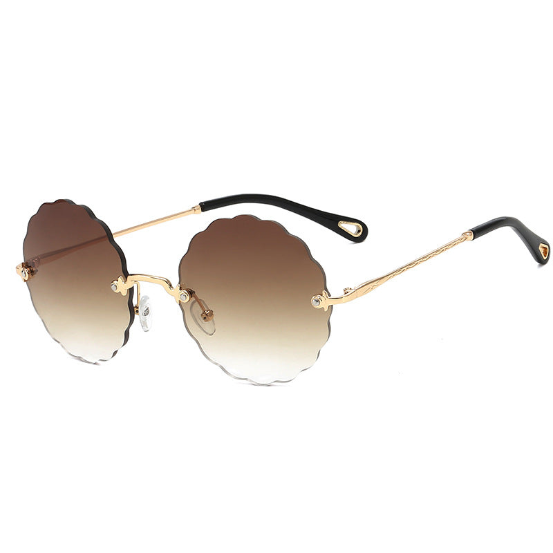Damen Modische Brille mit verspieltem Wellenrahmen Karnz
