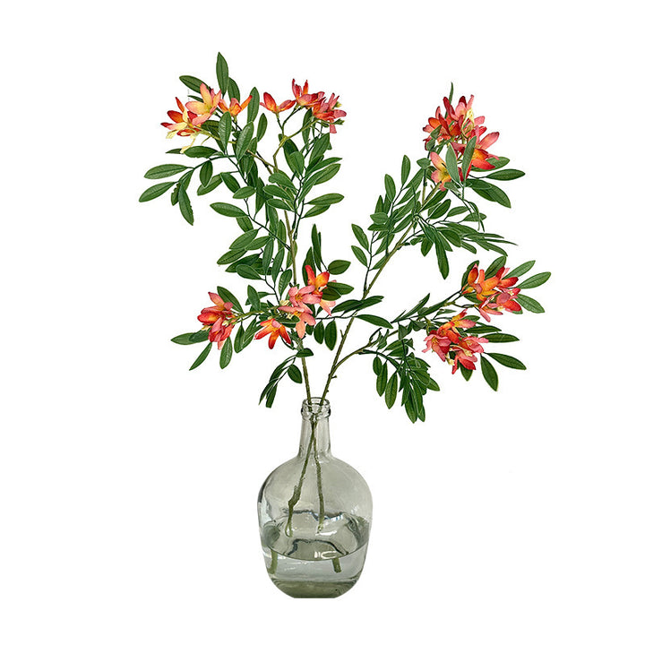 Dekorativer Kunstblütenzweig mit zarten Blüten Karnz