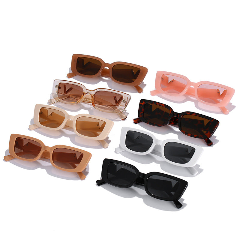 Damen modische quadratische Sonnenbrille mit luxuriösem Rahmen und goldenen Akzenten Karnz