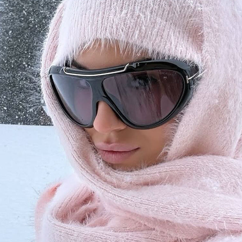Damen Oversized-Sonnenbrille im modernen, transparenten Design Karnz