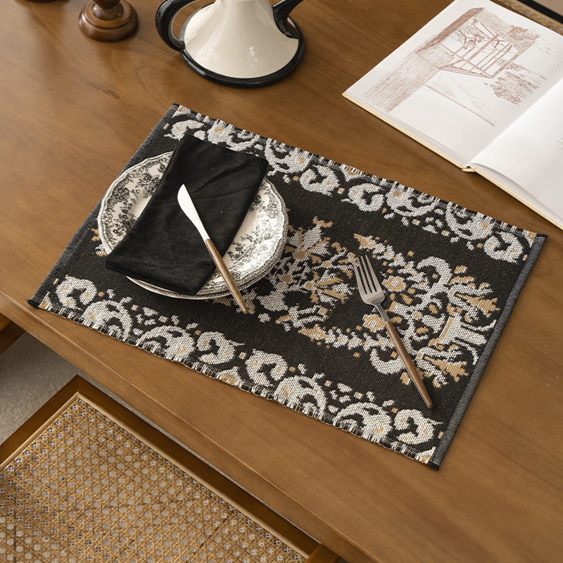 Wendbarer gewebter Teppichläufer mit ornamentaler Jacquard‑Struktur Karnz