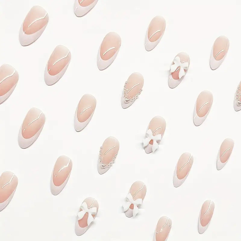 Elegante mit Schleife verzierte Press-On Nagelkunst Karnz