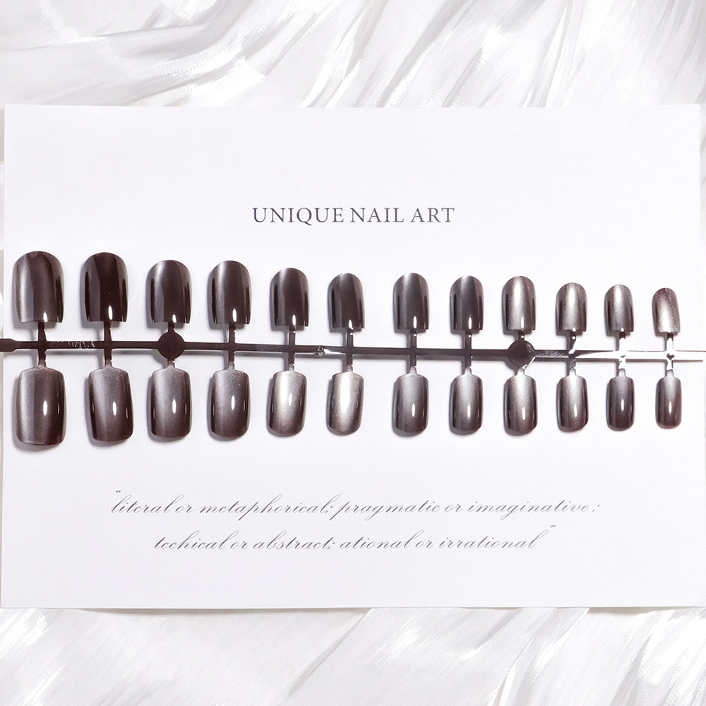 Einzigartiges Press-On Nageldesign Set Karnz