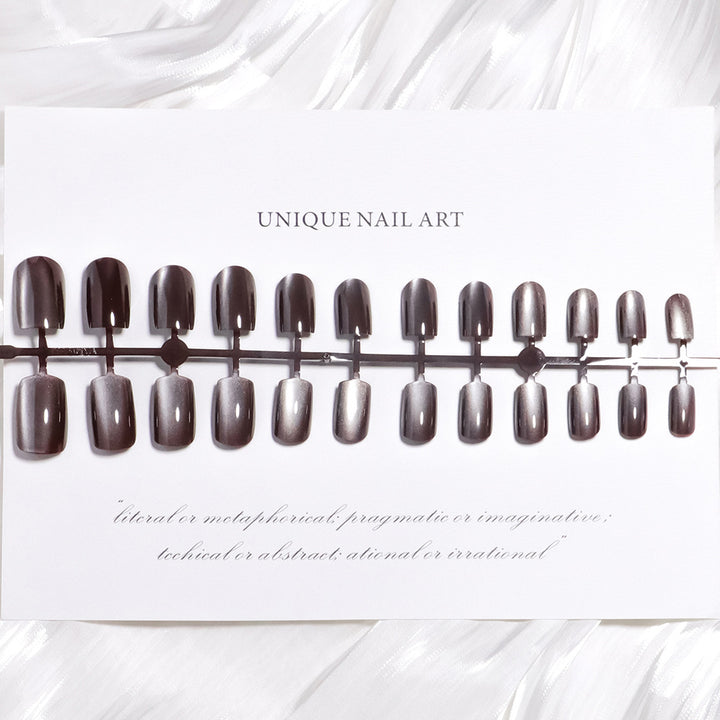 Einzigartiges Press-On Nageldesign Set Karnz