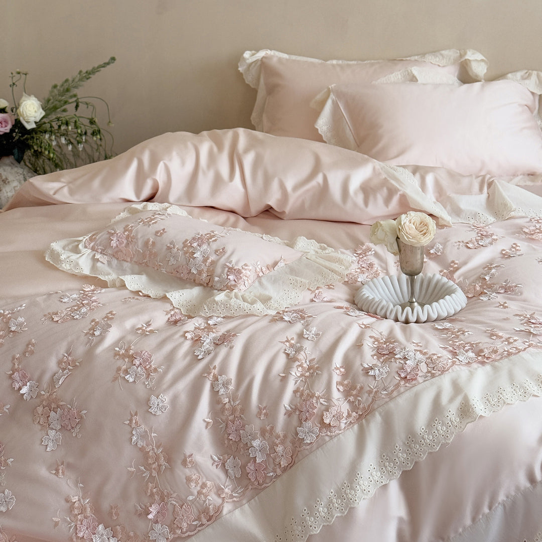 besticktes Luxus-Bettwäsche-Set aus Baumwollsatin mit Spitzenbordüre