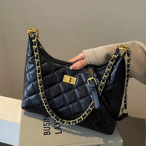 Gestepptes Schultertasche mit Kettenhenkel