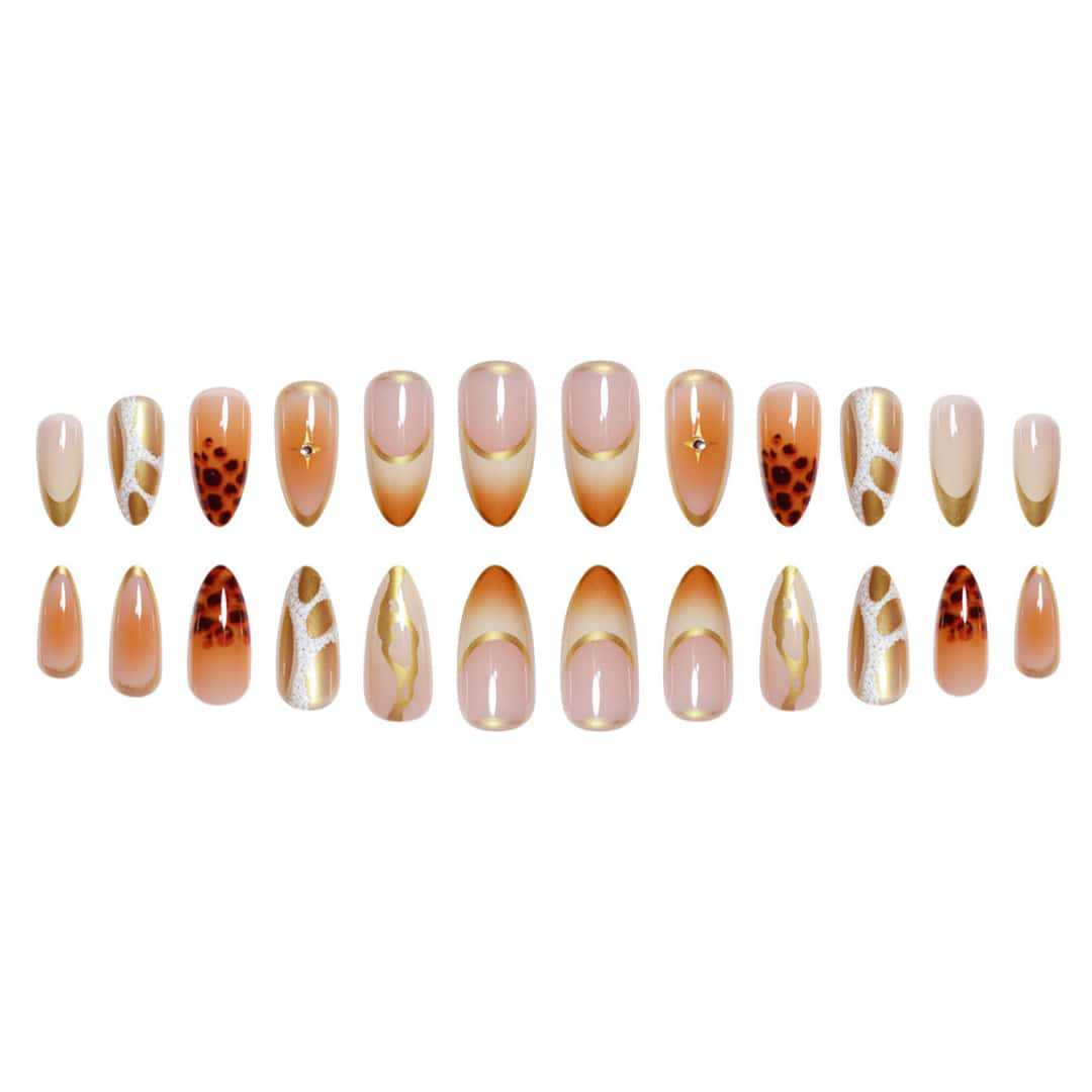 Premium Stiletto-Nagelverlängerungen mit künstlerischem Design Karnz