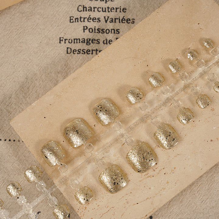Glitzerndes Press-On Nagelkunst-Set Karnz
