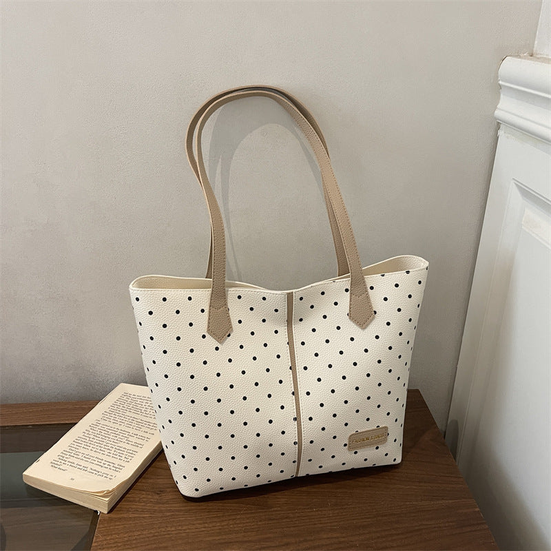 Trendige Polka-Dot-Tasche