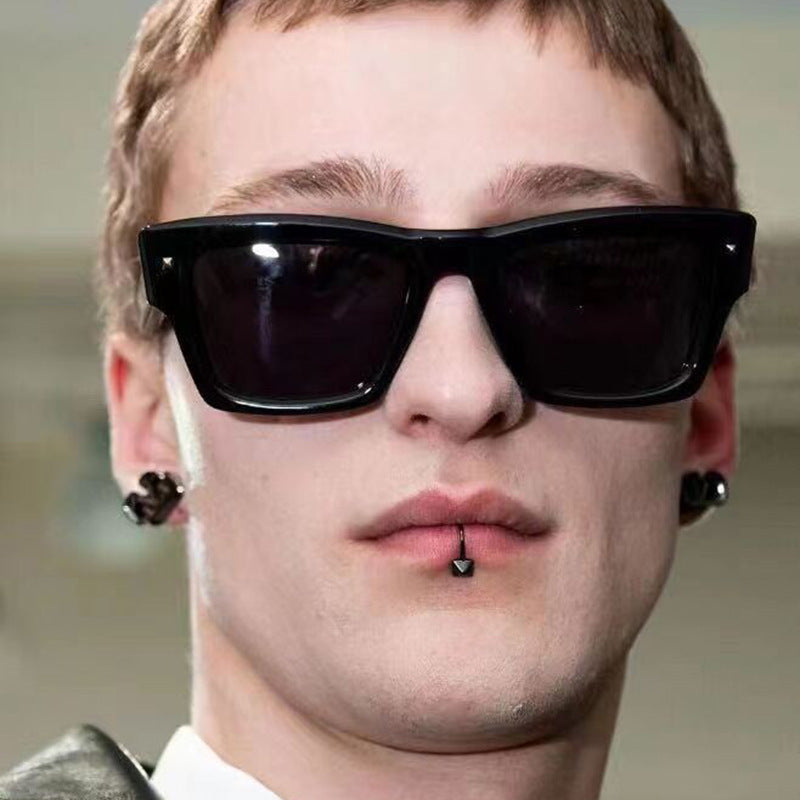 Damen trendige Sonnenbrille mit quadratischem Rahmen und UV-Schutz Karnz