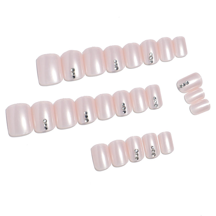 Premium Press-On Nail Kit mit natürlichem Finish Karnz