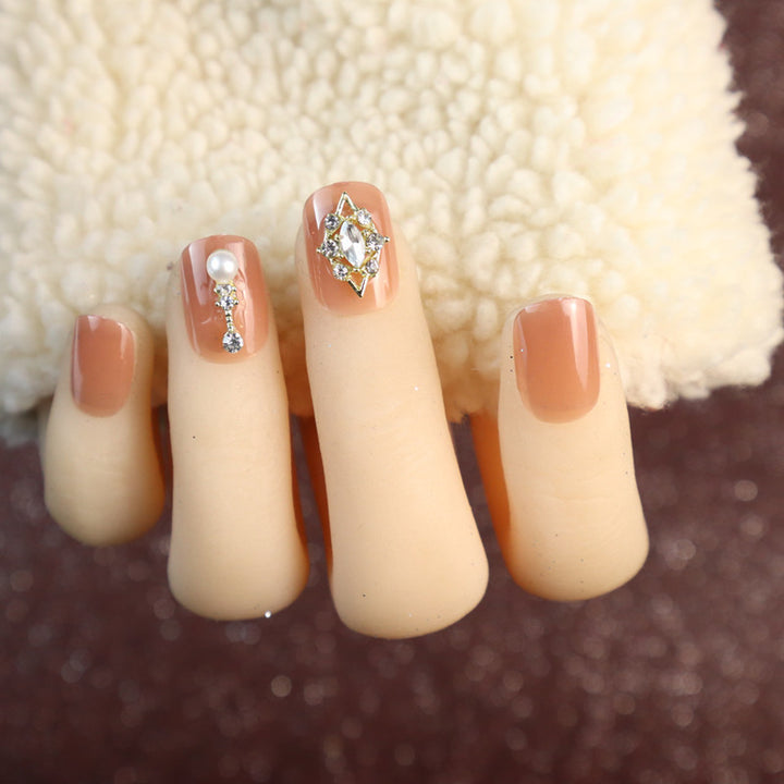 Elegantes Dekoratives Press-On Nagelset