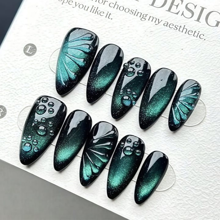 Kreatives Kunstnagelset mit stilvollen 3D-Effekten Karnz