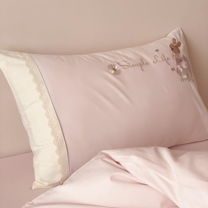 Besticktes Bunny Baumwollsatin Bettbezug Set mit Spitzenverzierung Kissenbezügen