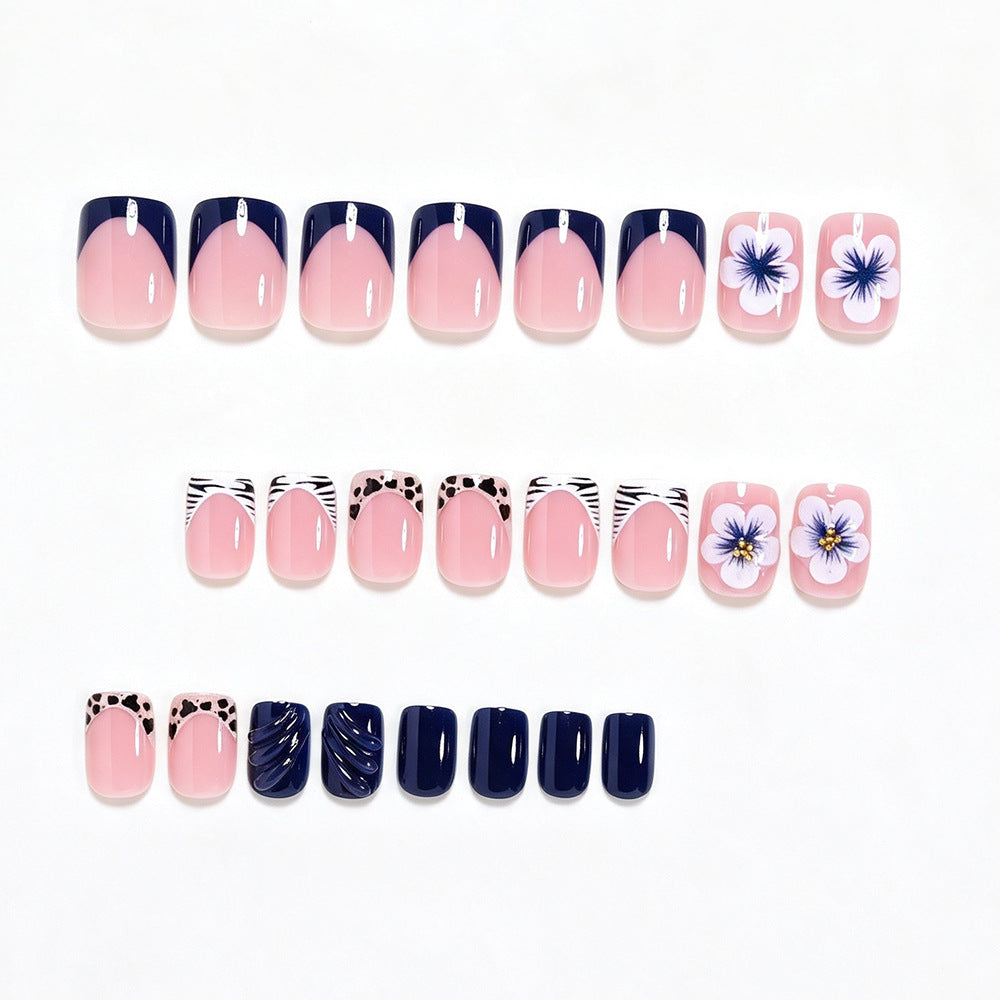 Blumenakzent-Nagelkunst-Set Karnz