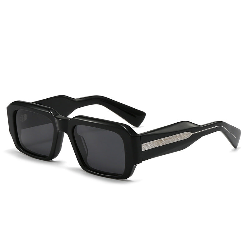 Damen Designerd Sonnenbrille im robusten und eleganten Stil Karnz