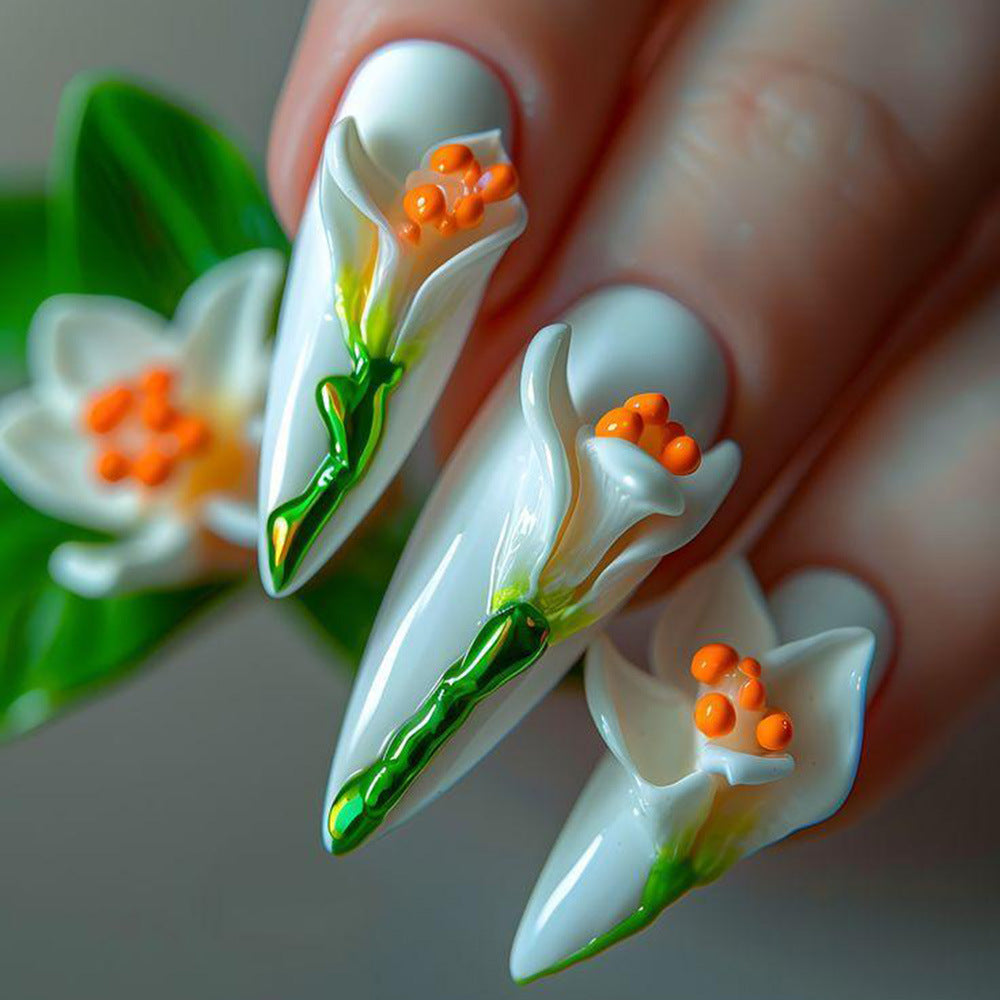 Kunstnägel Im Floralen 3D-Design Karnz